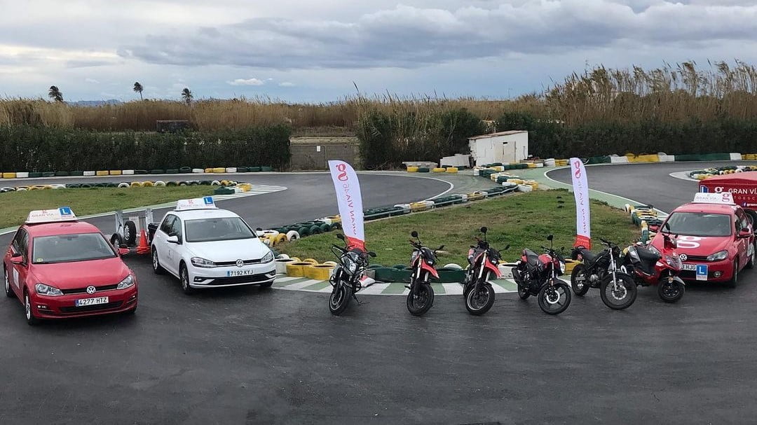 Autoescuela Para Cursos De Conducción En Valencia - Autoescuela Gran Vía 46